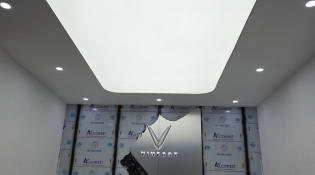 trần barrisol tại phòng giao xe vinfas
