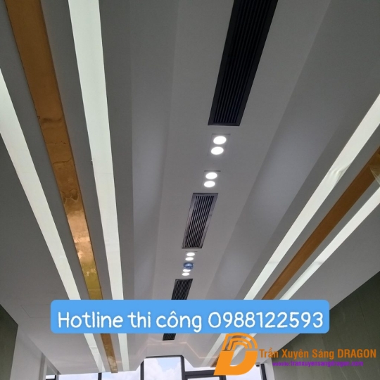 dải xuyên sáng tại tòa nhà công ty nội thất quận 12. TPHCM